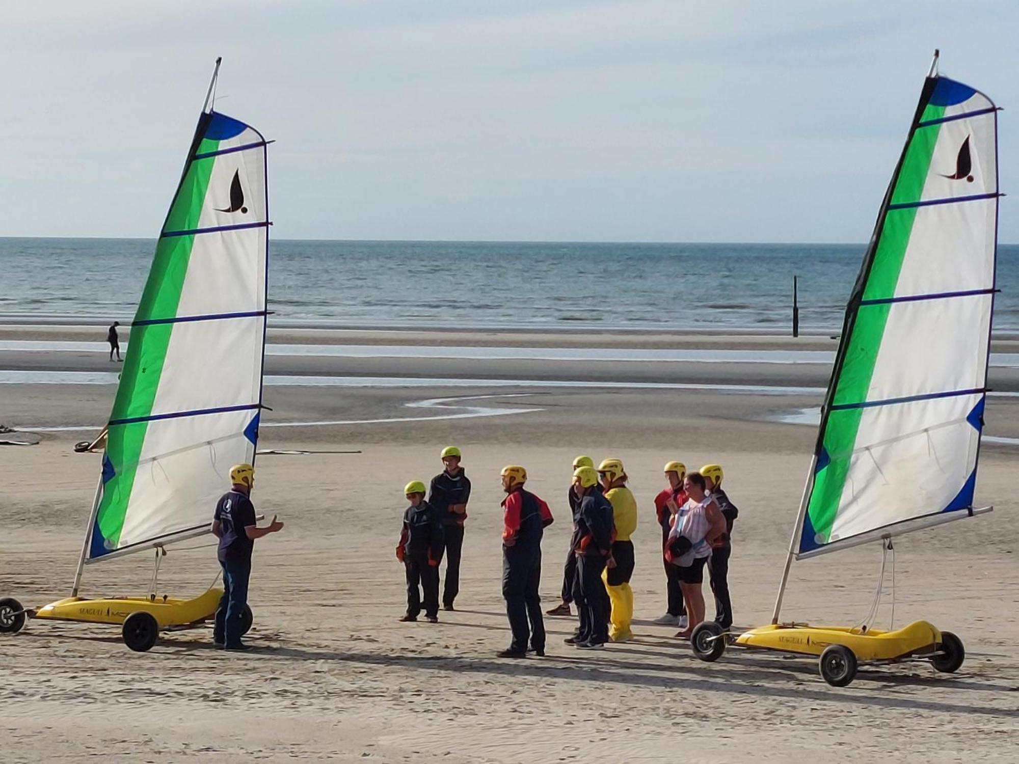 The Vans De Panne Exterior photo